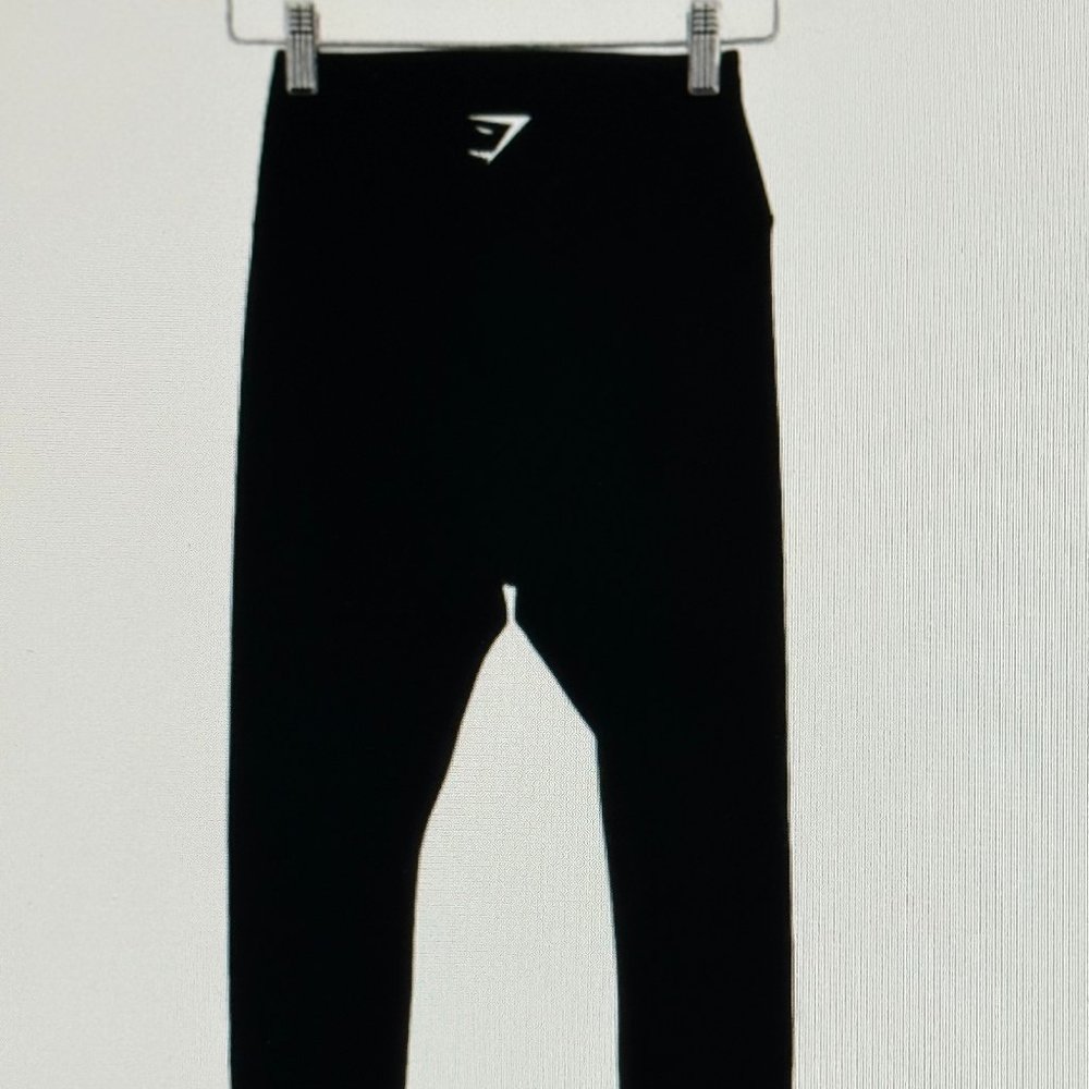 GYMSHARK  Black Training Cropped Leggings New with Tags - Picture 4 of 4